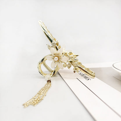 Long Sleeved Sweater Women's Soft Glutinous Design Sense Is Small