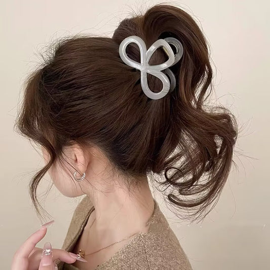 New-style Shark Clip For The Back Of The Head