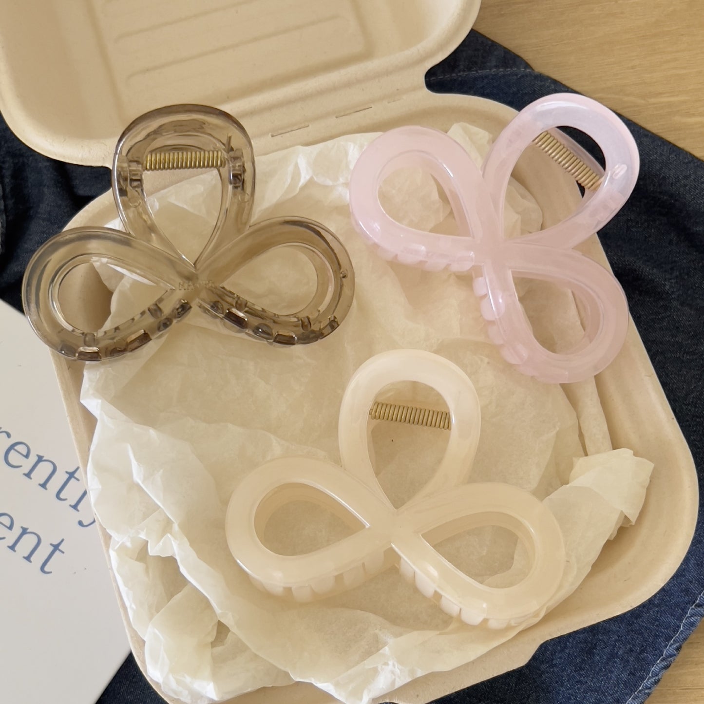 New-style Shark Clip For The Back Of The Head