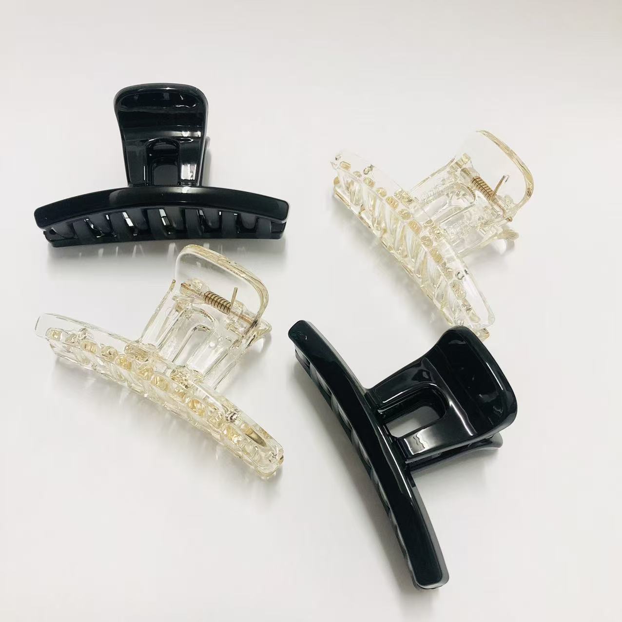 Minimalist Versatile Square Hair Clip For A Niche Look