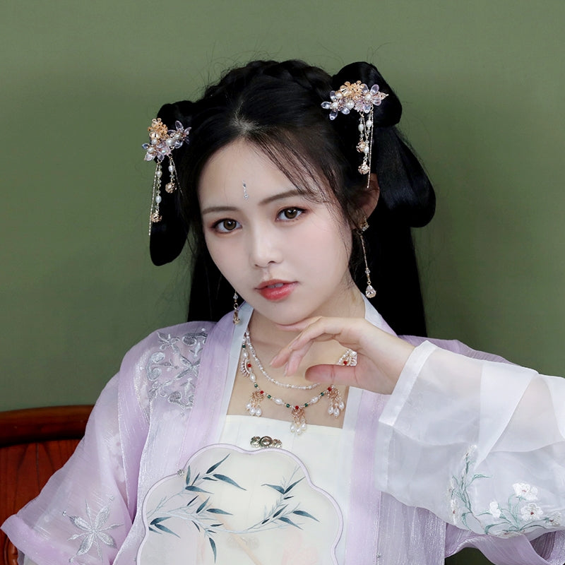 Retro Fashion Accessory With Bell And Tassel Hair Clip