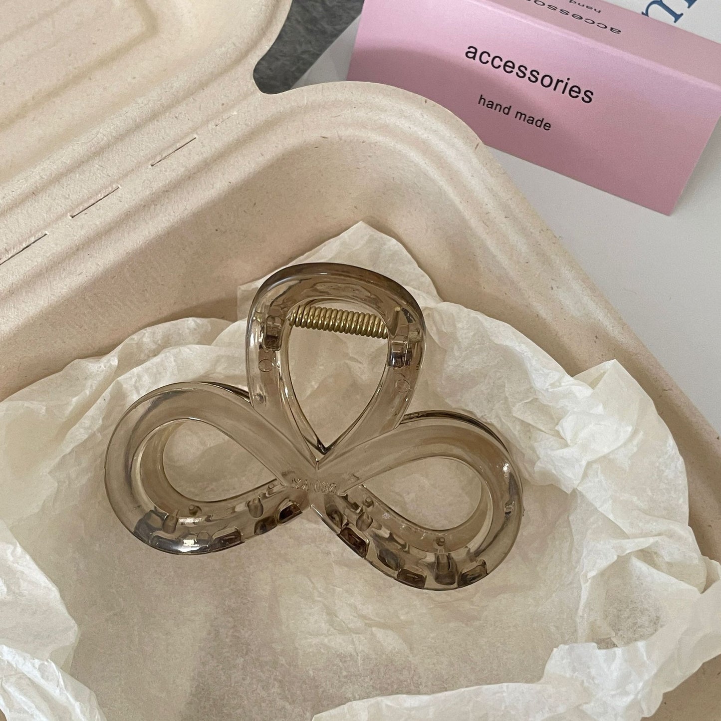 New-style Shark Clip For The Back Of The Head